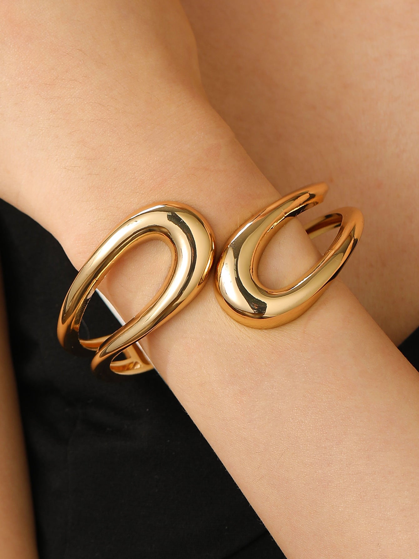 Wholesale suit Golden Glow Irregular Bracelet